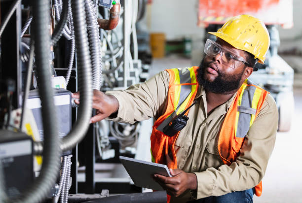 Best Licensed Electrician  in Hollywood Park, TX